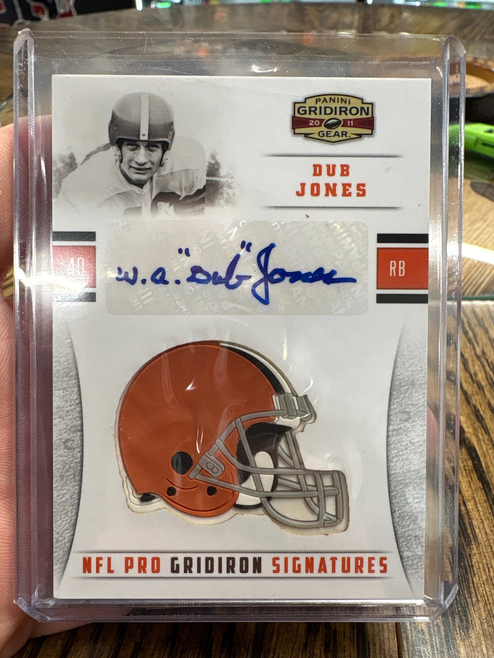 F8DF4428-EC86-4B41-AE84-26AD05E4076A Dub Jones 2011 Gridiron Gear Autograph #/30 - Image 1